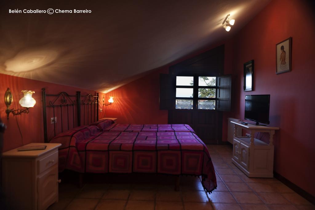 Habitación Triple con vistas al jardín